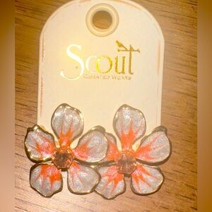Sparkle & Shine Lg Enamel Flower Earring - Silk/Gold